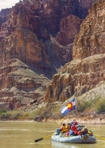 a raft rowing on cataract canyon