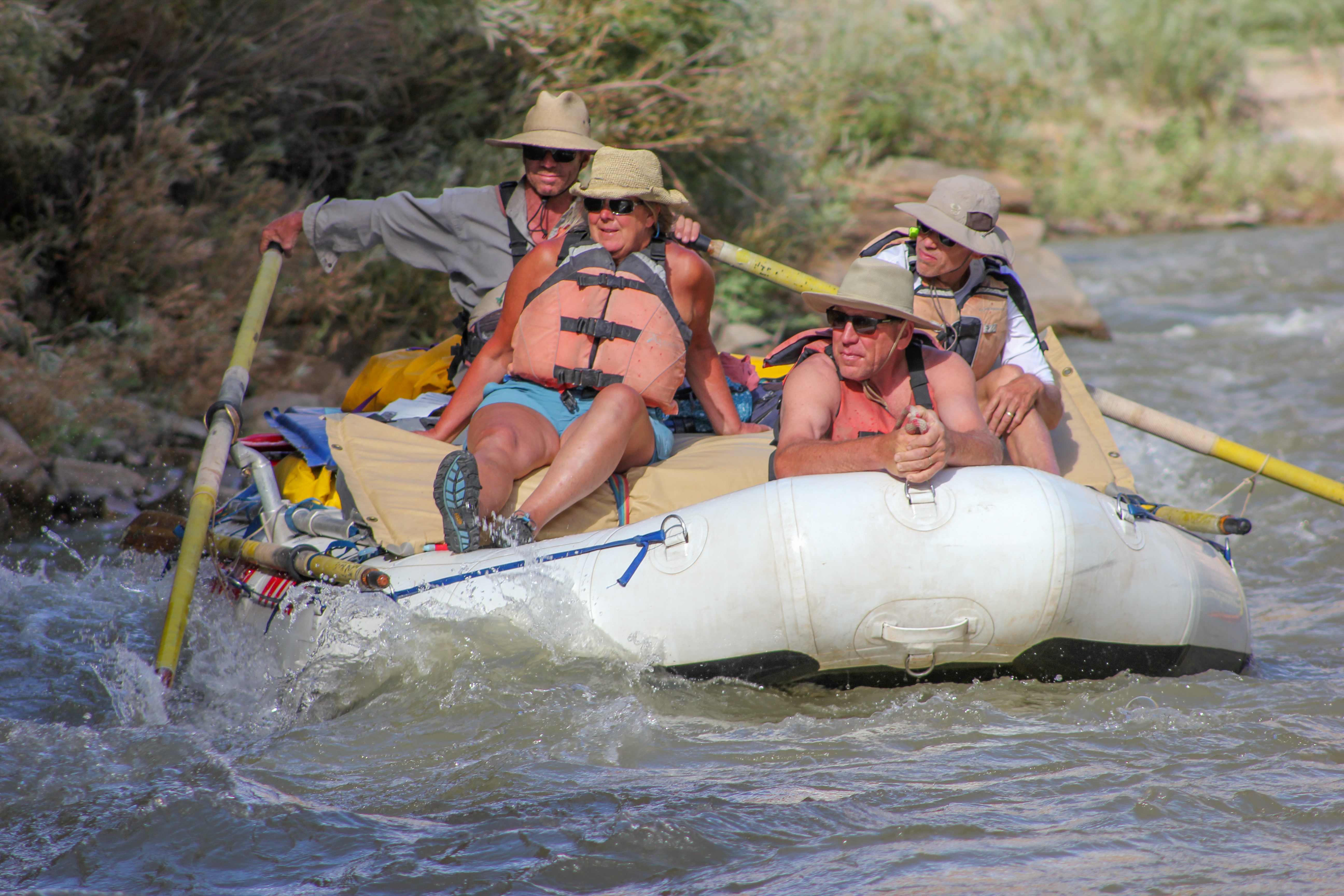 Family Whitewater Raft Trip on Green River in Utah – Mild to Wild Rafting & Jeep Tours