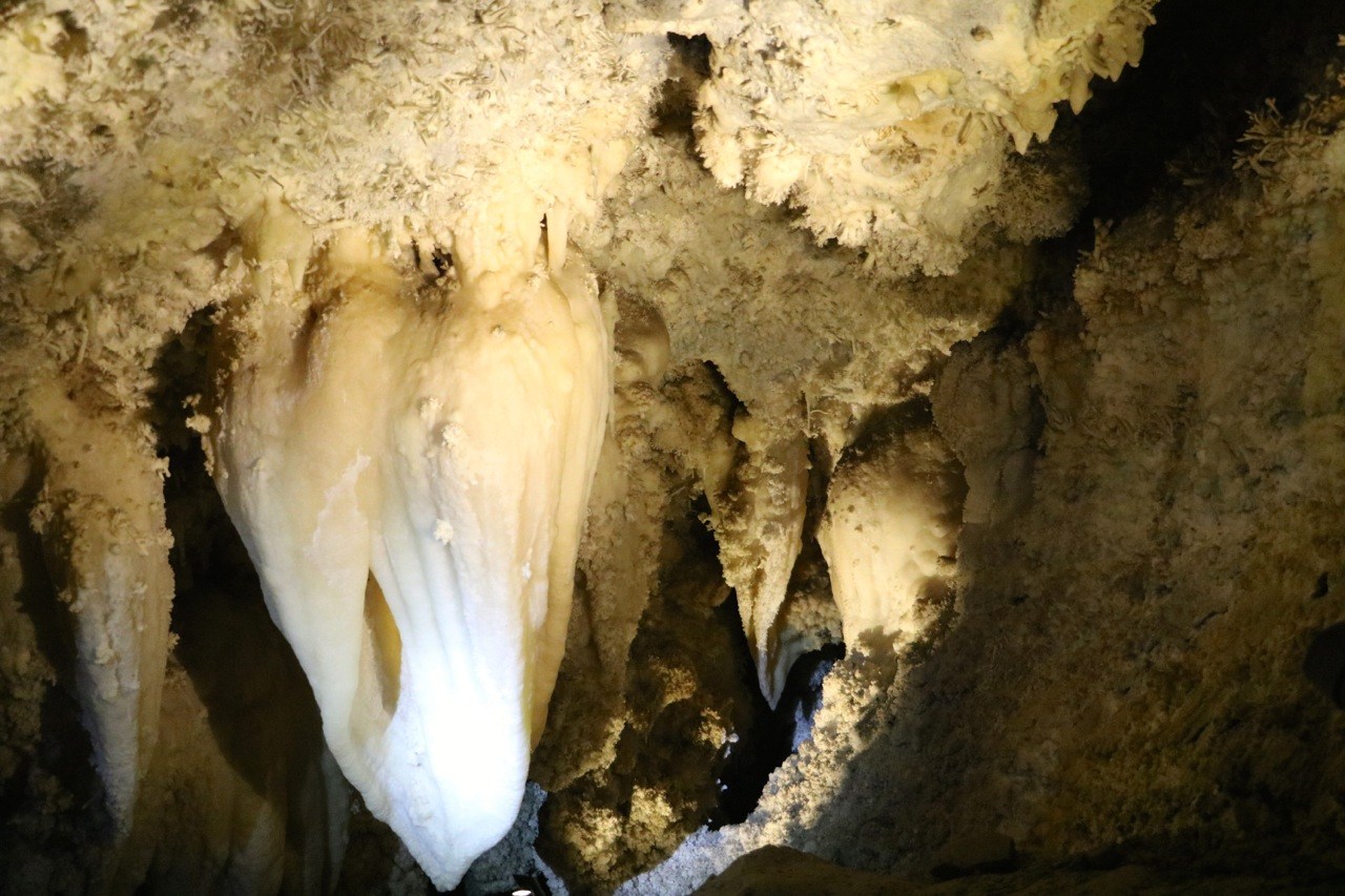 Timpanogos Caves Things to do in Utah Family Hikes 