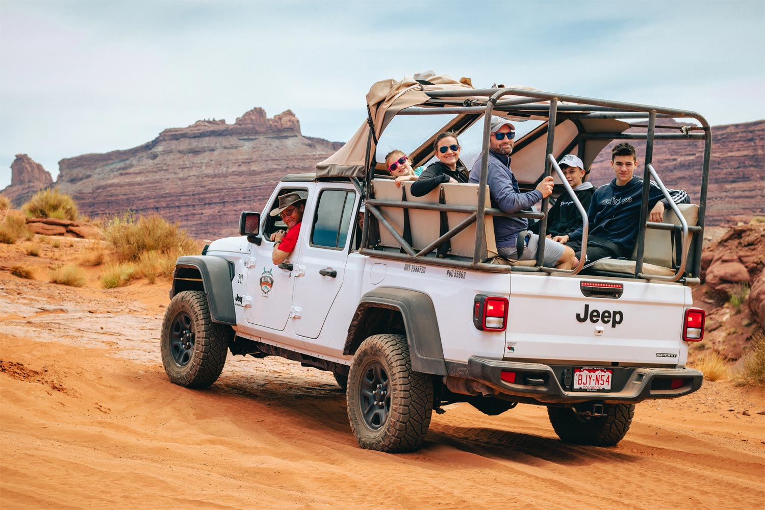 Moab Jeep Tour Family - Moab Jeep - Mild to Wild