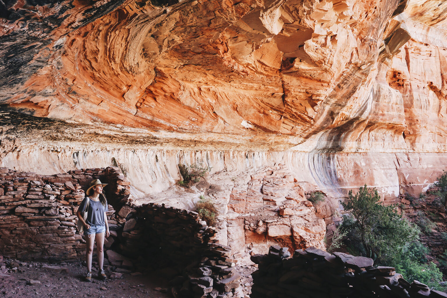 Boyton Canyon Trail Women stand by ruins - Mild to Wild 